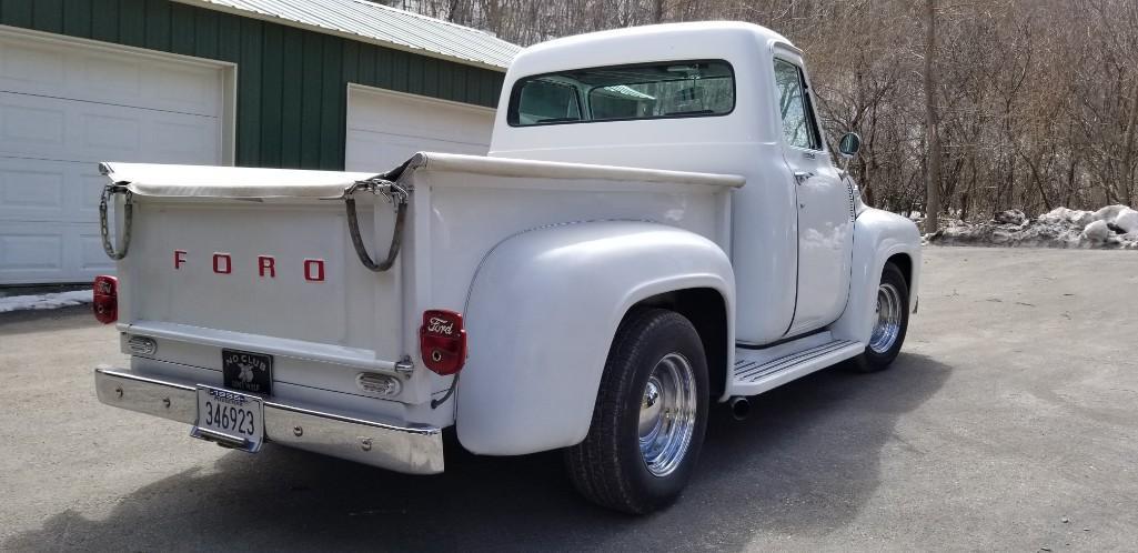 1955 Ford F-100 Resto