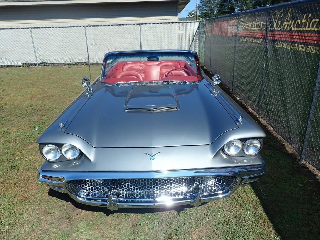 1958 Ford Thunderbird