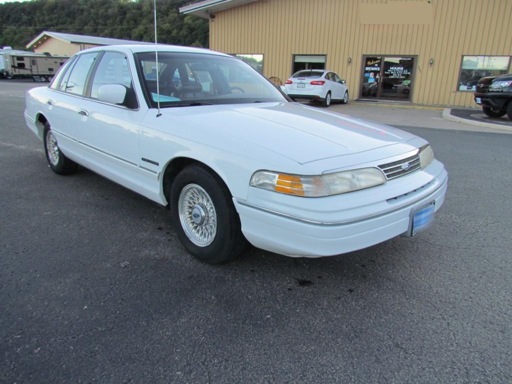 1993 Ford Crown Victoria