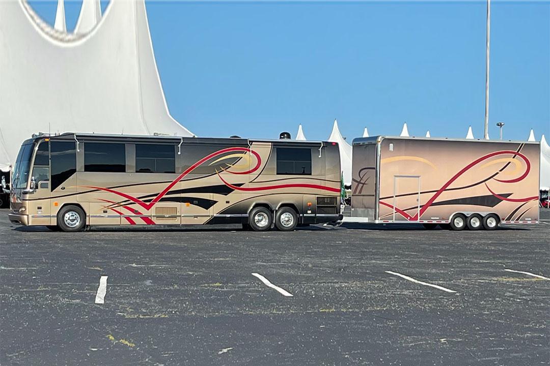 2003 PREVOST FEATHERLITE H3-45