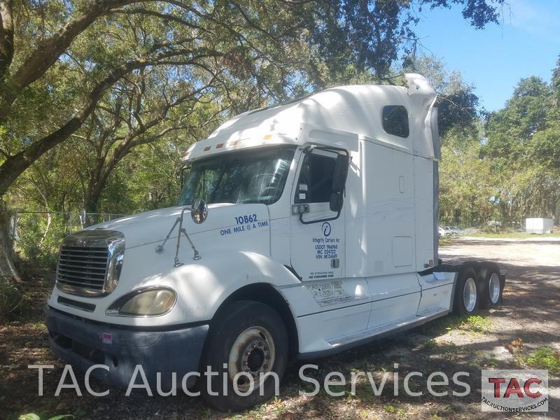 2004 Freightliner Columbia