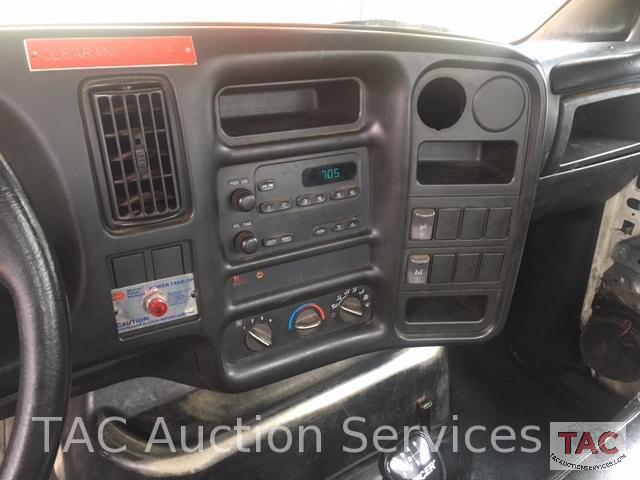 2003 GMC C7500 Over Center Bucket Truck