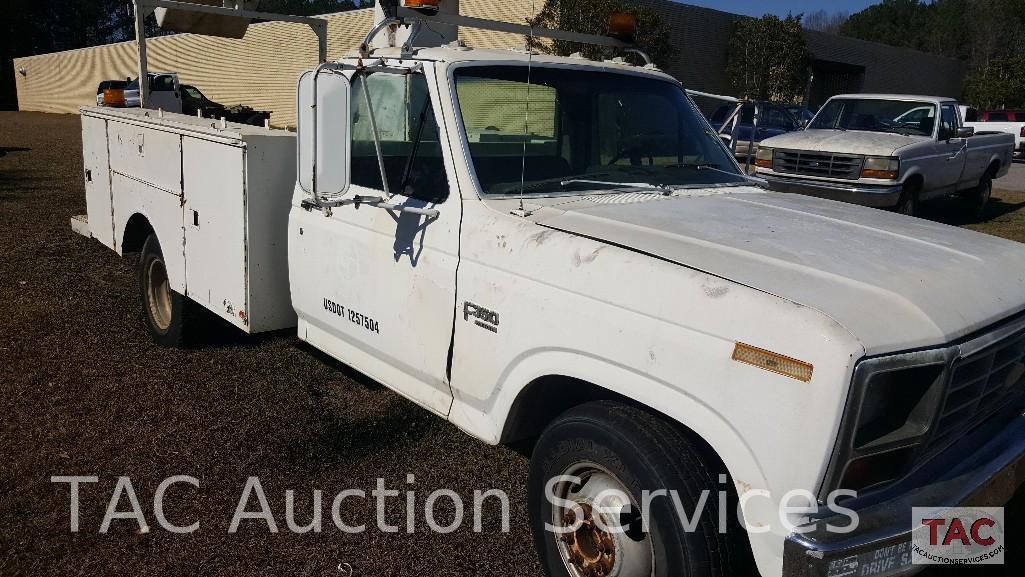 1985 Ford F350 Bucket Truck