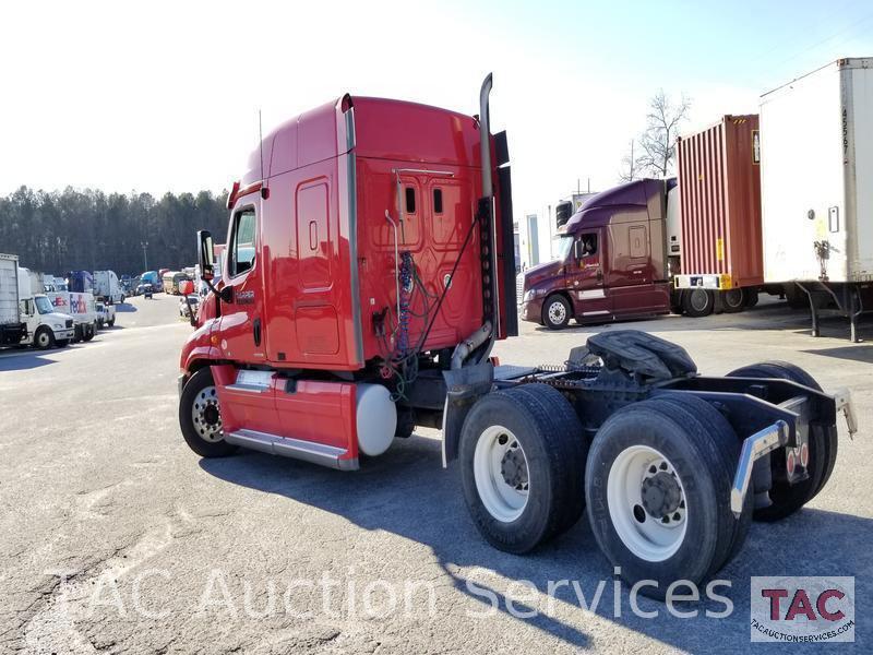 2011 Freightliner Cascadia