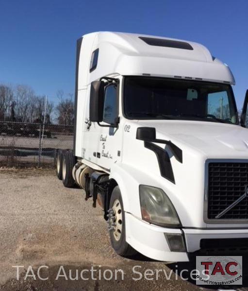 2013 Volvo VNL64T670