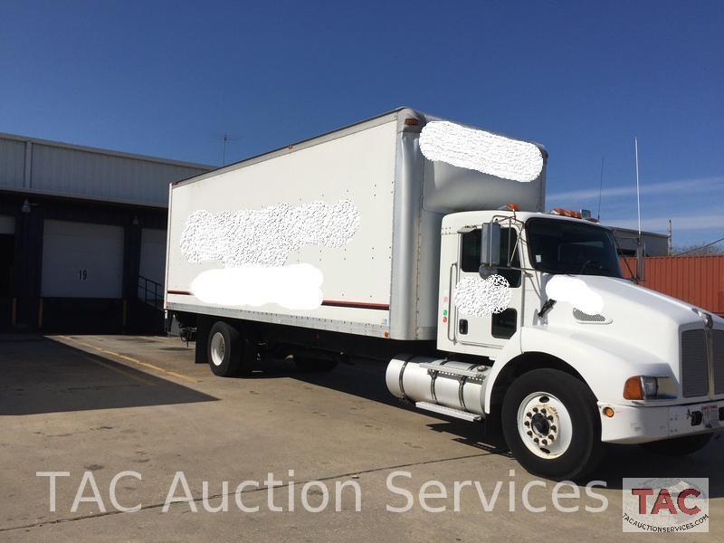 2005 Kenworth T300