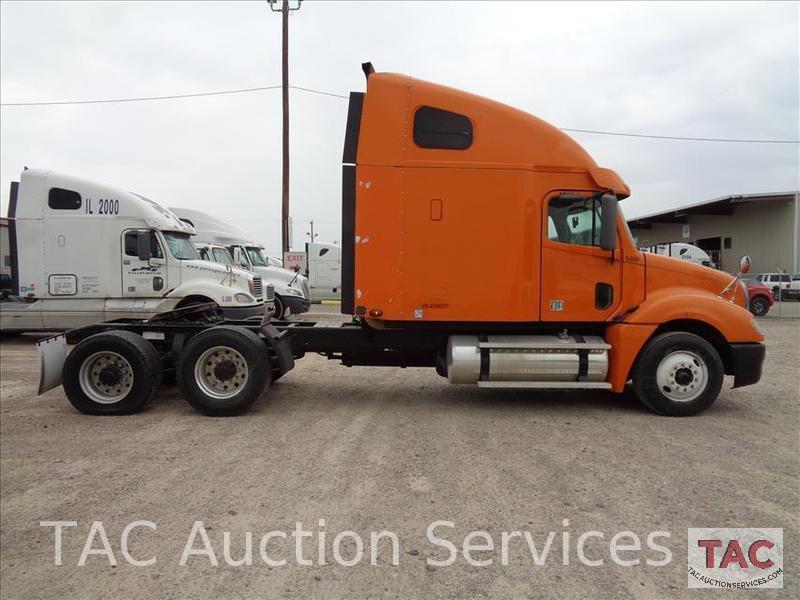 2010 Freightliner Columbia