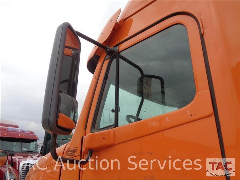 2010 Freightliner Columbia