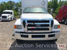 2011 Ford F650 24 Foot Box Truck