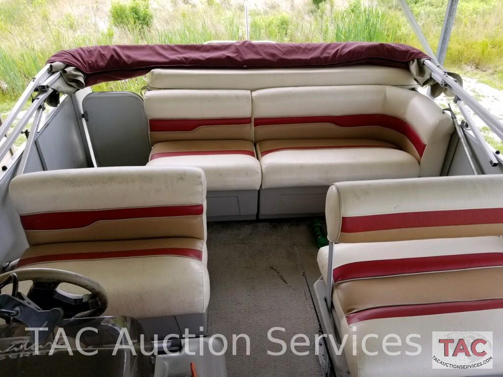 1999 Sun Tracer 21 Foot Party Barge Pontoon