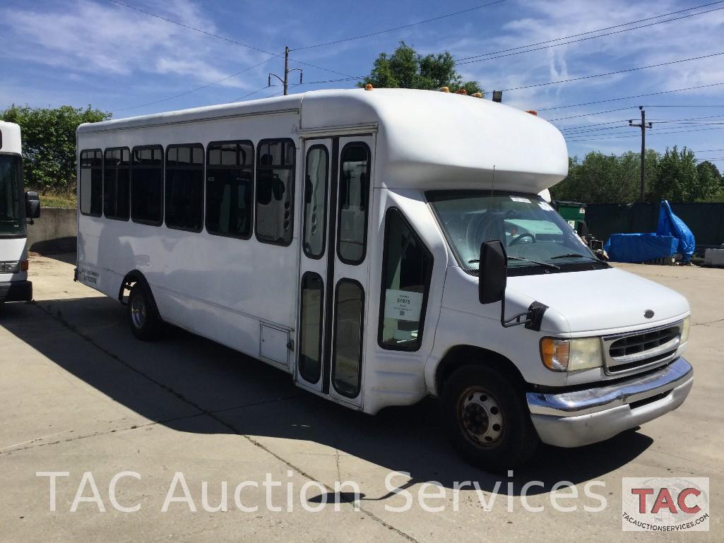 2002 Ford E450 Starcraft Allstar 25 Passenger Bus