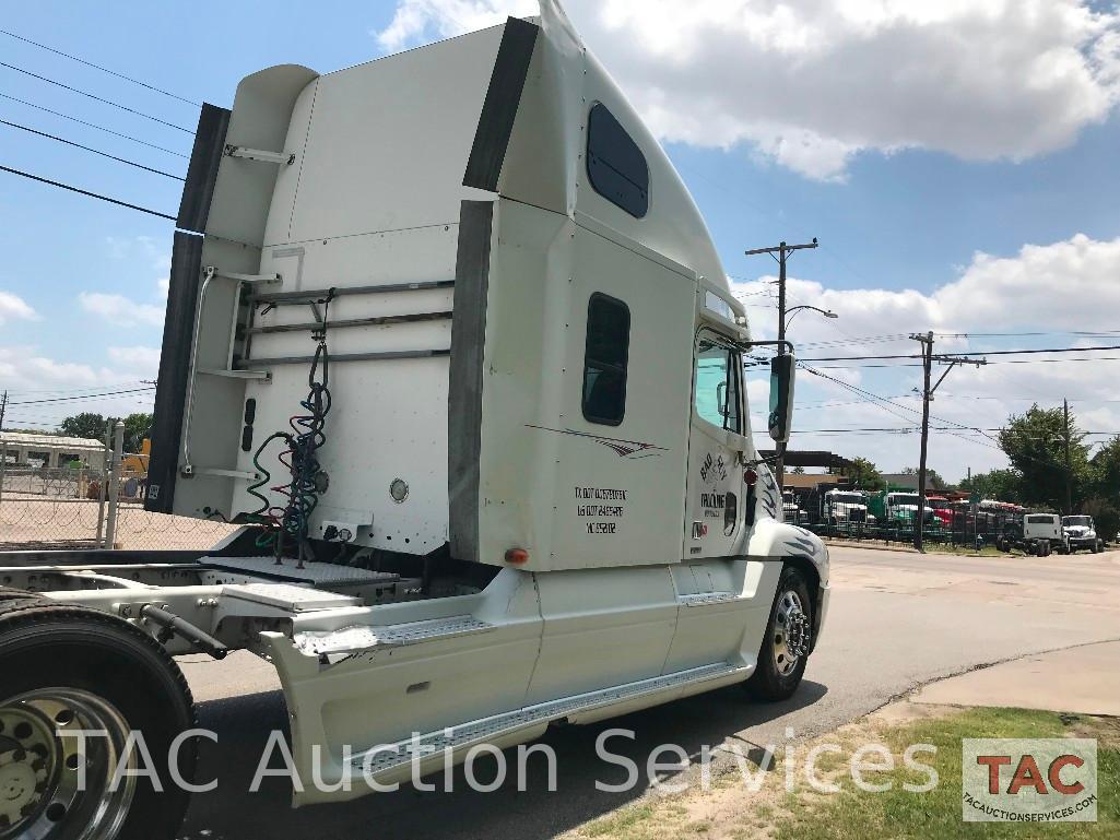 2004 Freightliner Century