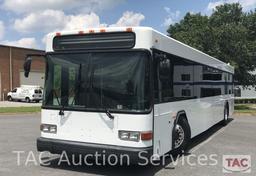 2005 Gillig SLF 29 Passenger Bus