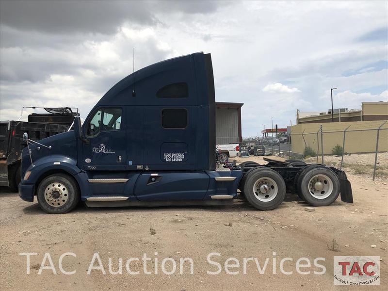 2011 Kenworth T700