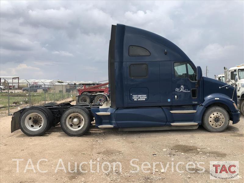 2011 Kenworth T700