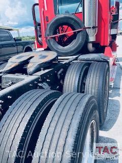 2005 Freightliner Columbia