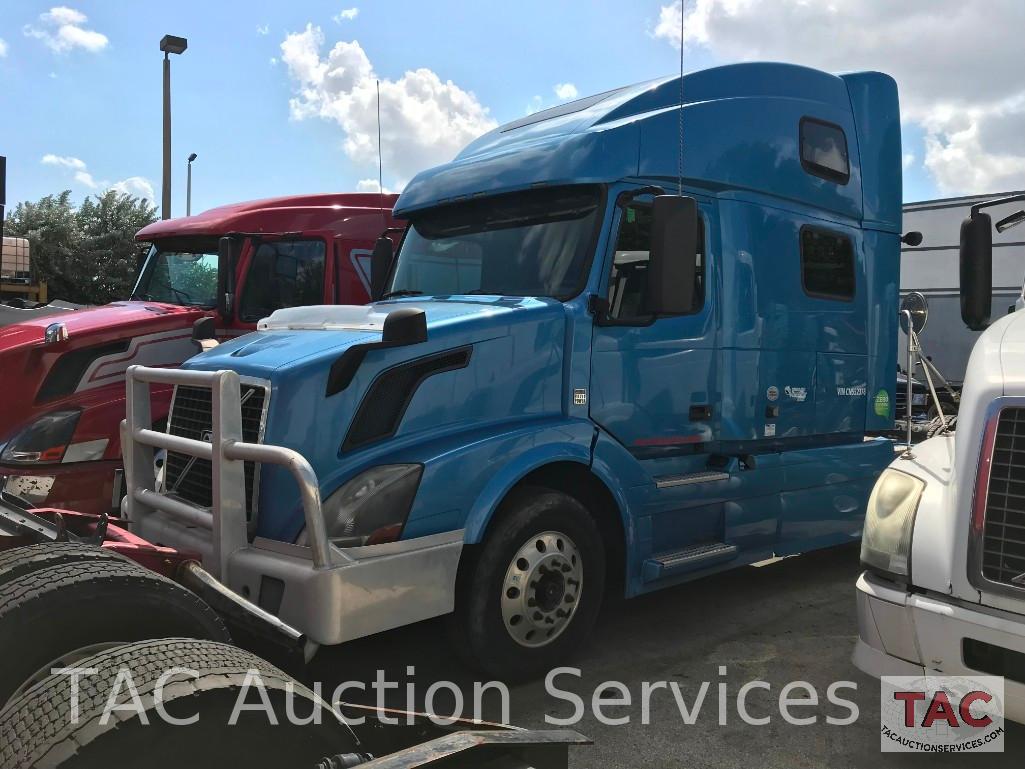 2012 Volvo VNL770