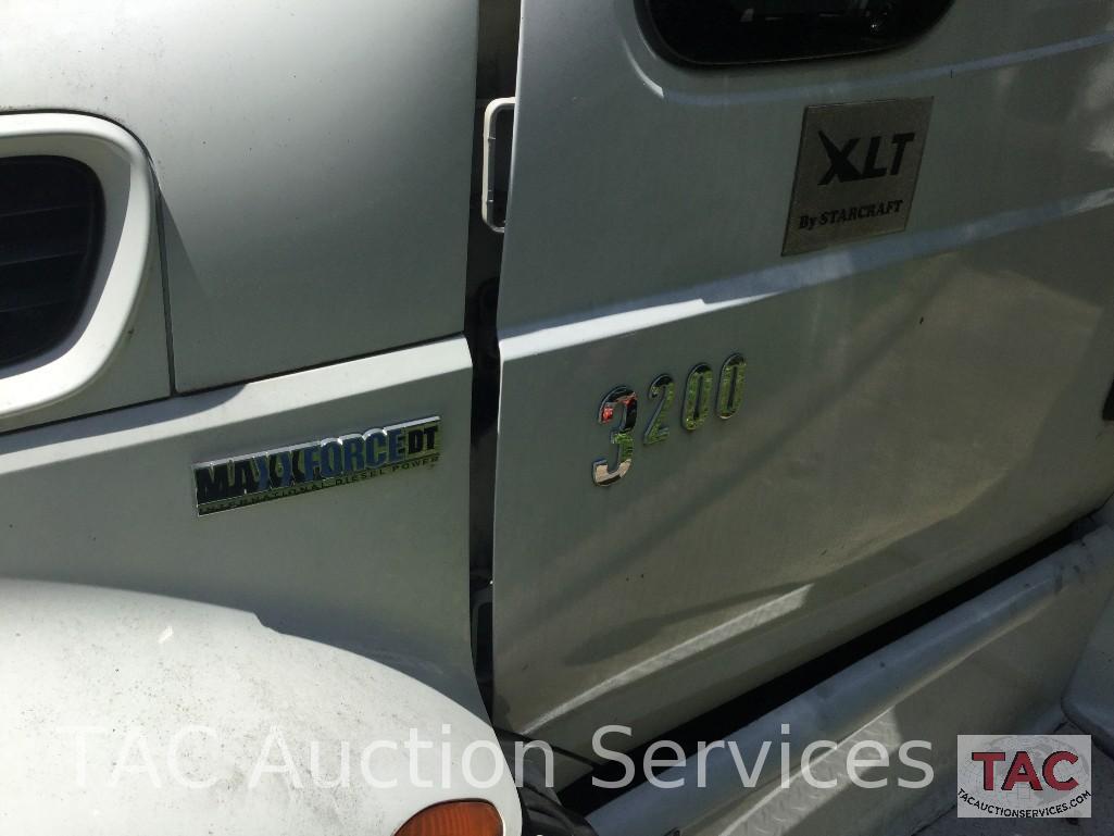 2008 International 3200 XLT By Starcraft 30 Passenger Bus