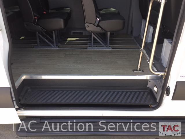 2016 Mercedes Benz 3500 Transit Works Smartliner