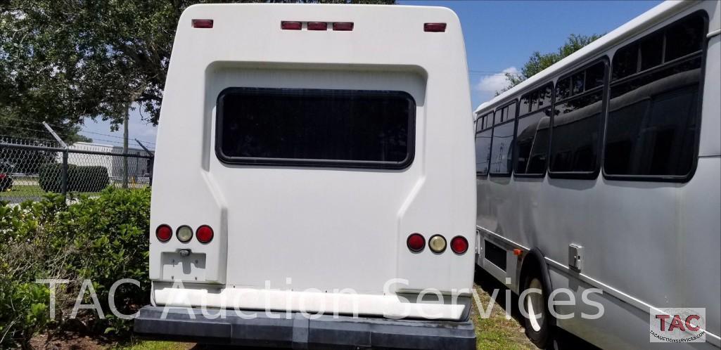 2001 Chevrolet Express Supreme Startrans 14 Passenger Bus