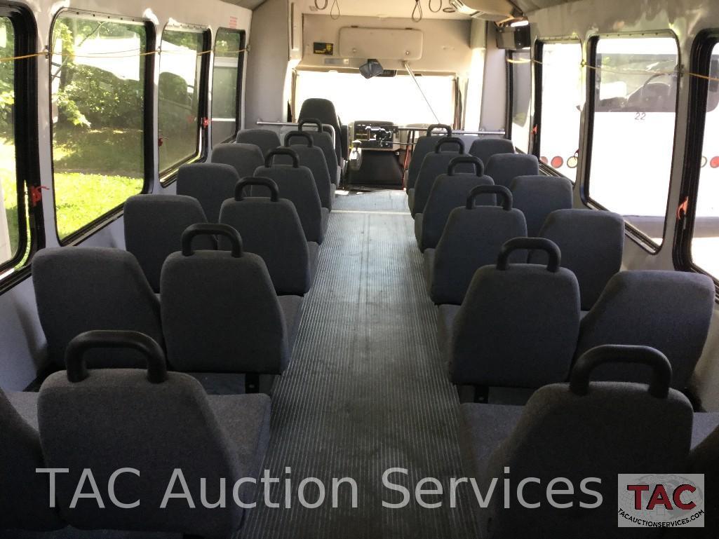 2008 International 3200 XLT By Starcraft 30 Passenger Bus