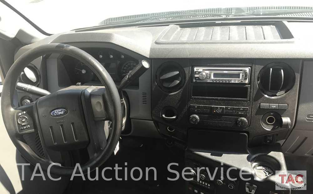 2012 Ford F550 Glaval Entourage 30 Passenger Bus