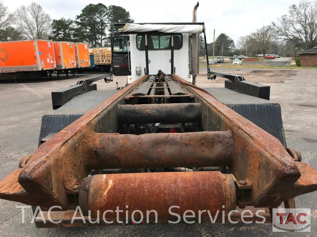 2006 Peterbilt 335