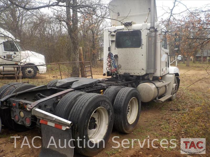 2007 Freightliner ST120