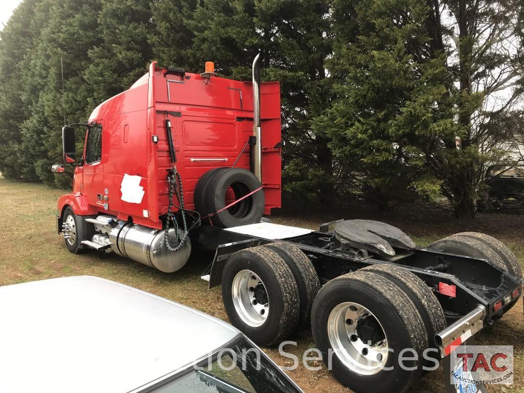 2013 Volvo VNM64T630