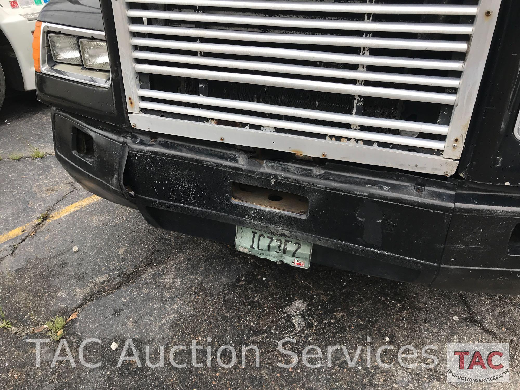 1993 Freightliner D120064ST