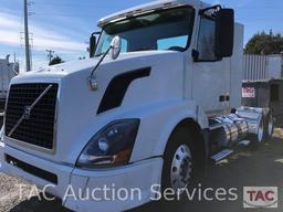 2006 Volvo VNM64T300