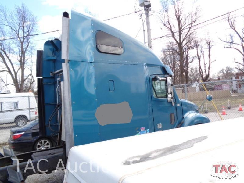 2005 Freightliner Columbia