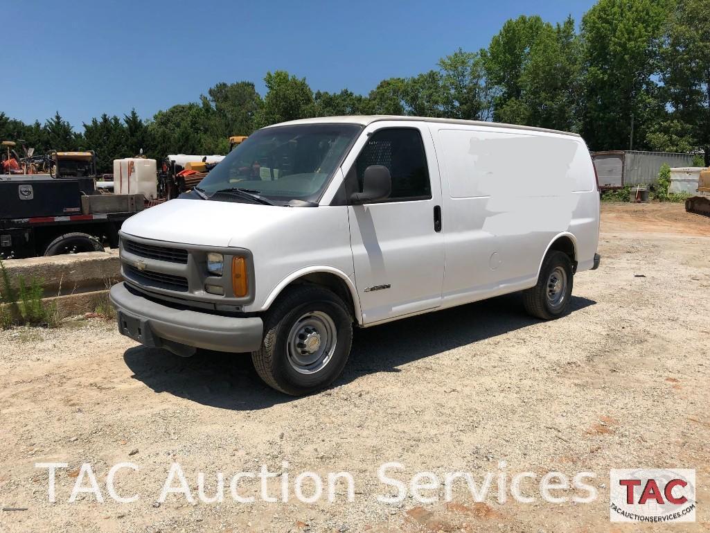 2001 Chevrolet Express Cargo 3500