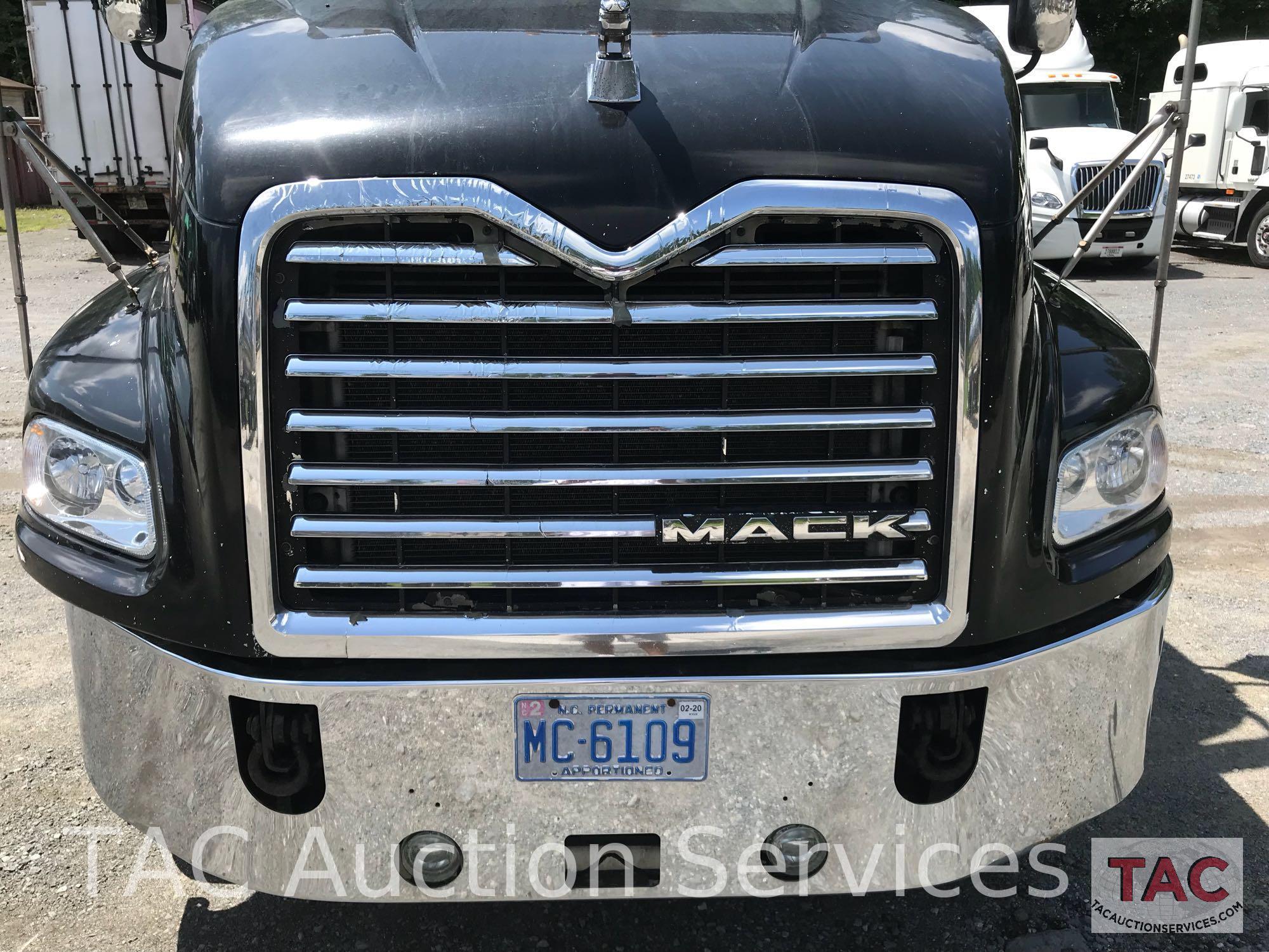 2009 Mack CXU