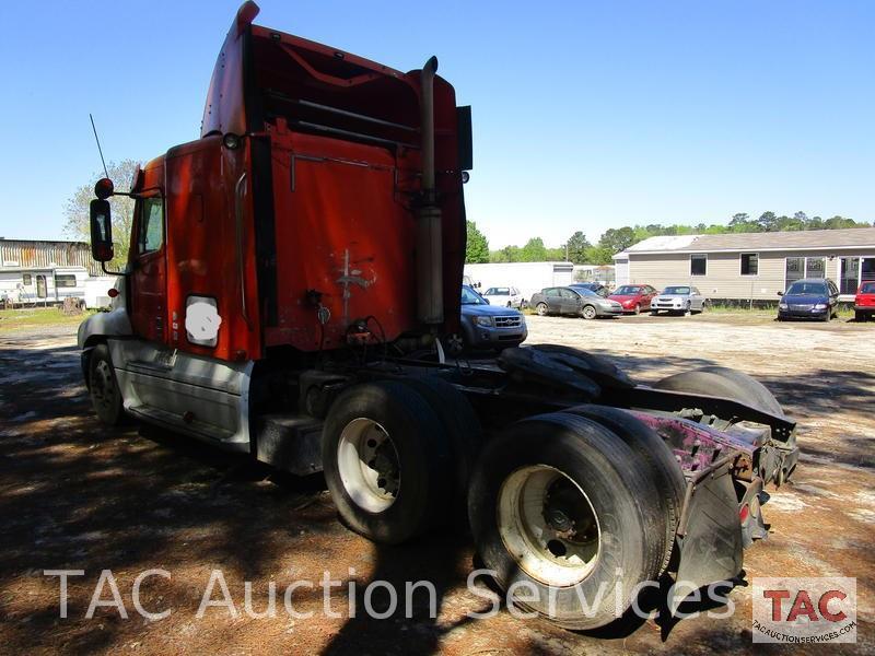 2007 Freightliner ST120