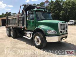 2005 Freightliner M2