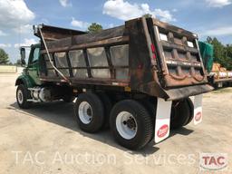 2005 Freightliner M2