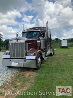 2005 Kenworth W900