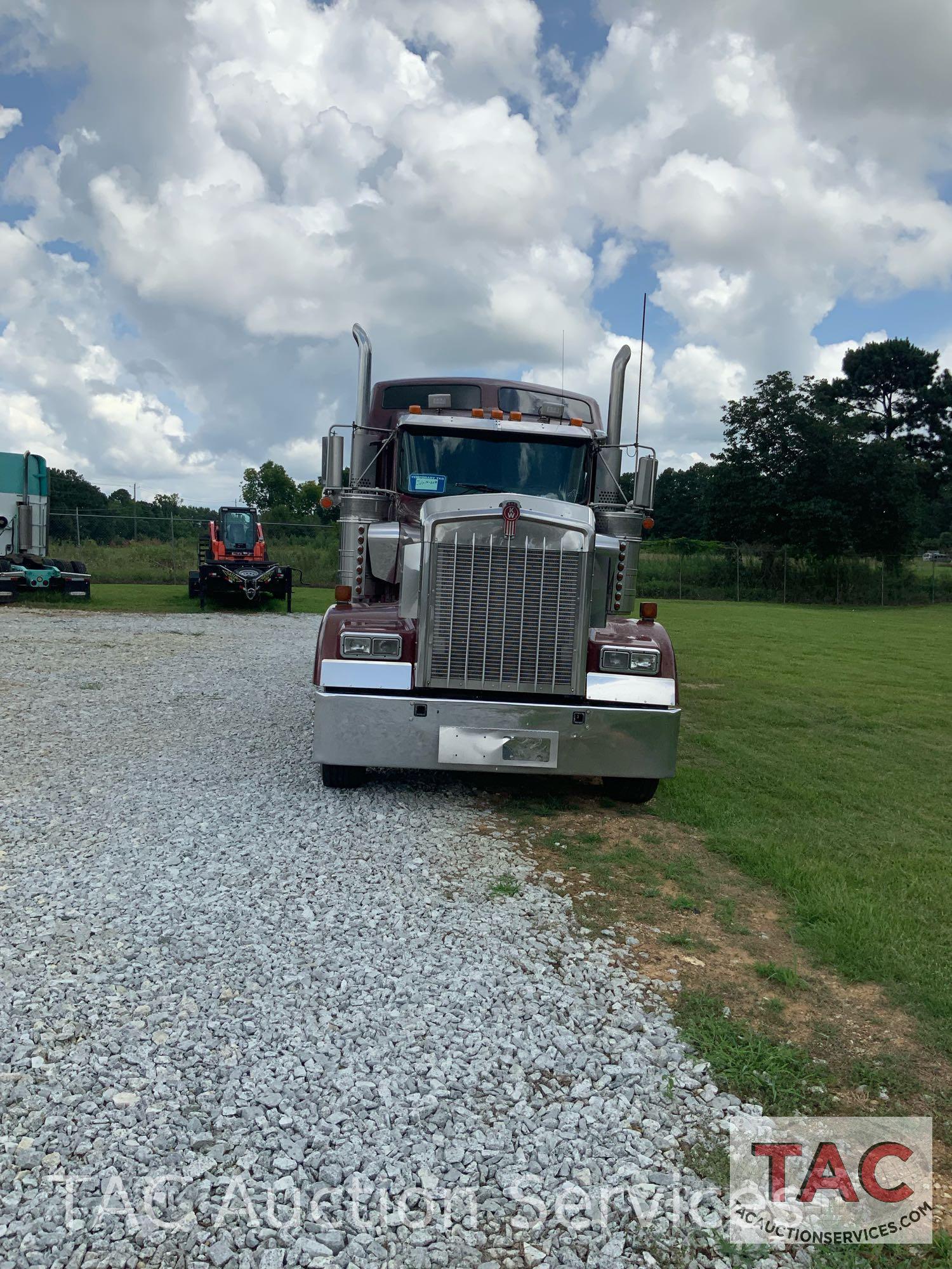 2005 Kenworth W900