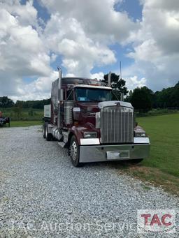 2005 Kenworth W900