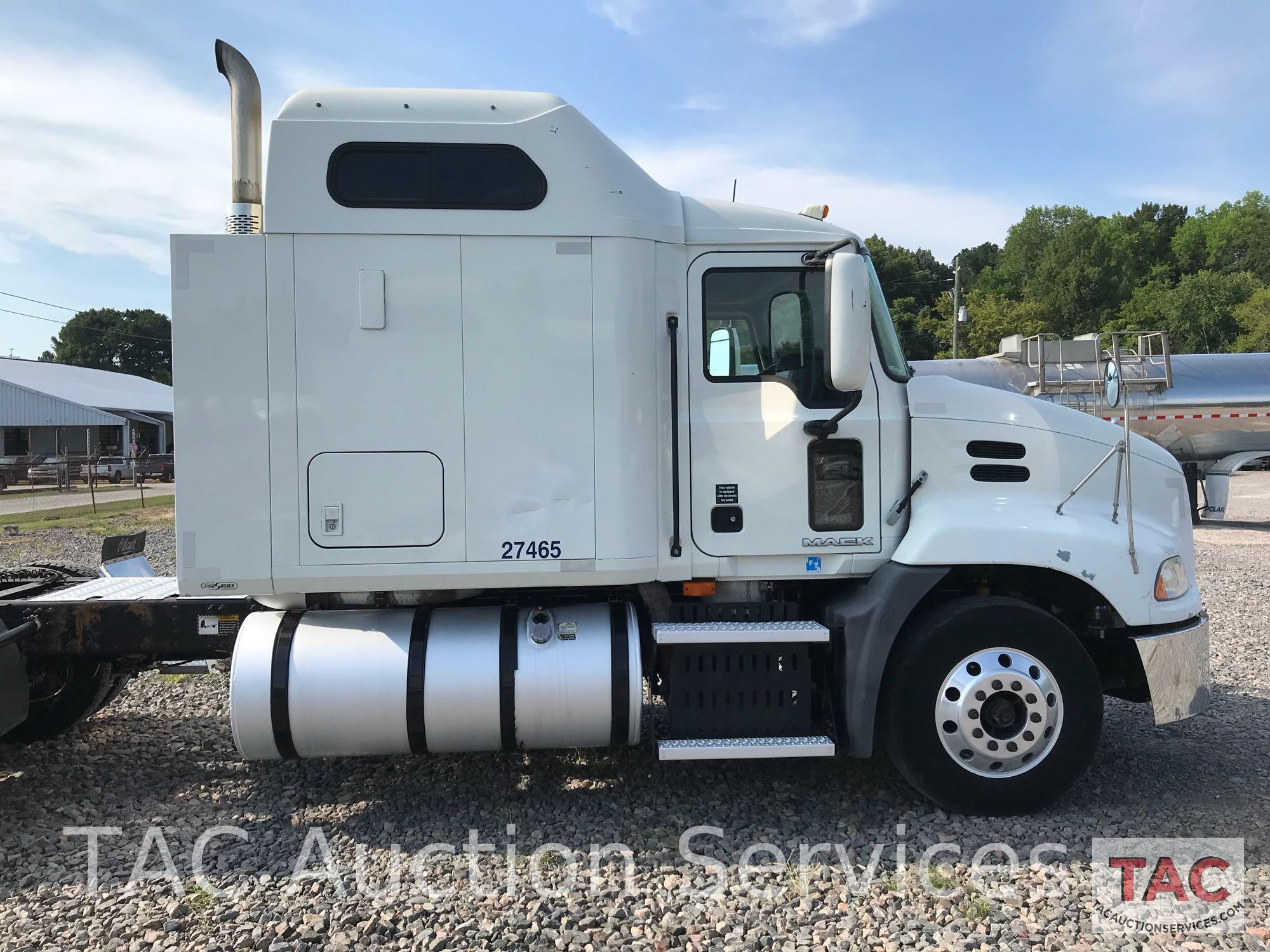 2009 Mack Pinnacle CXU