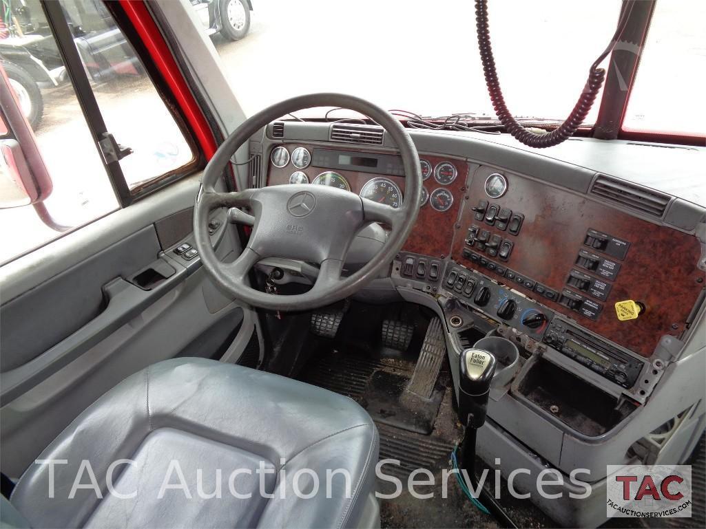 2001 Freightliner Century 120