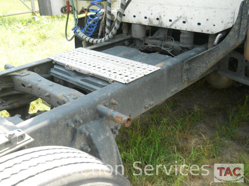 2009 Freightliner Columbia