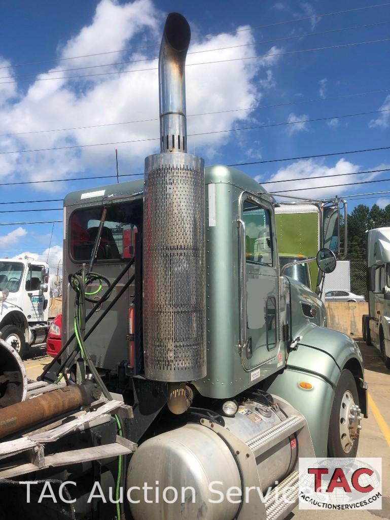 2010 Peterbilt 384