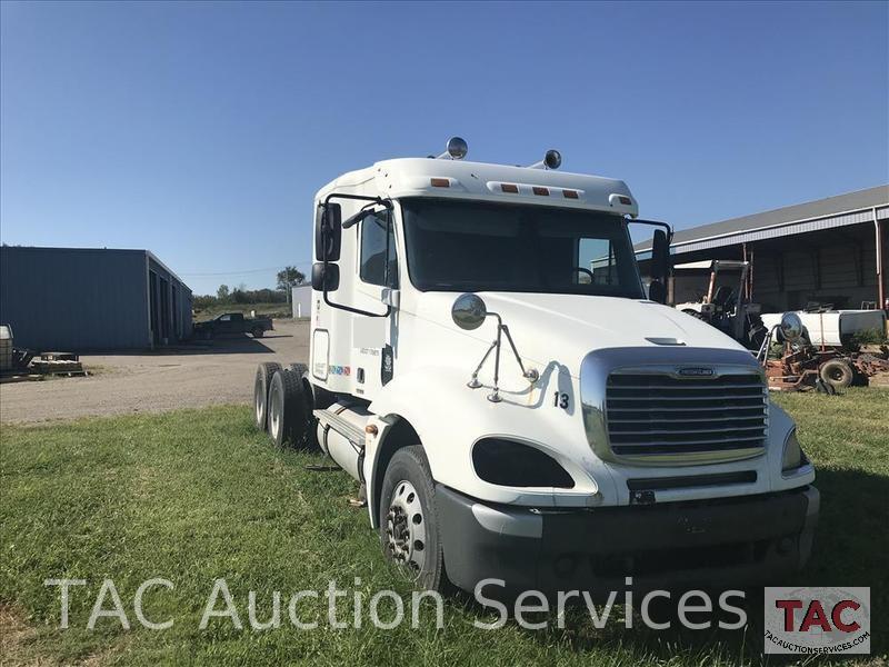 2005 Freightliner Columbia