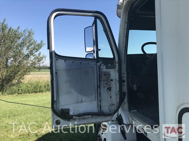 2005 Freightliner Columbia