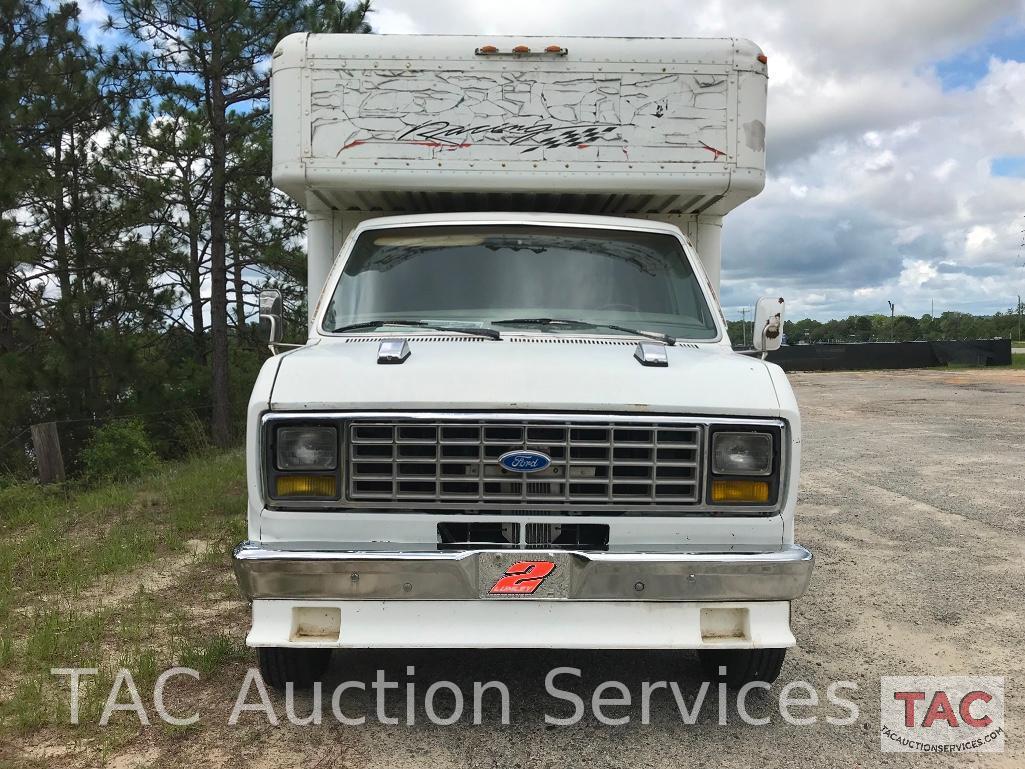 1988 Ford Econoline Van