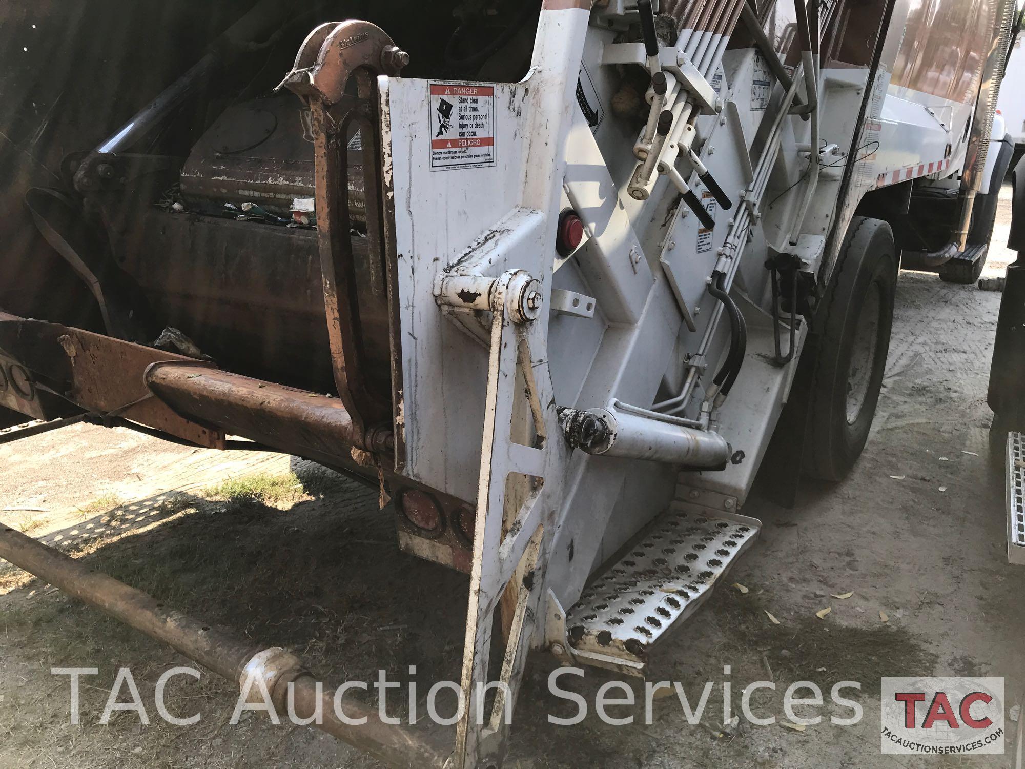 2011 International 7400 Rear Loader