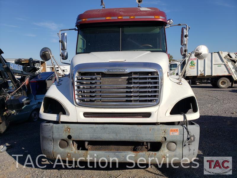 2005 Freightliner Columbia