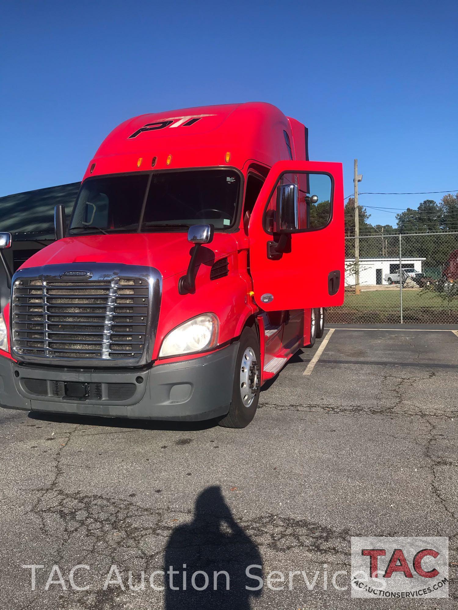 2014 Freightliner Cascadia 132